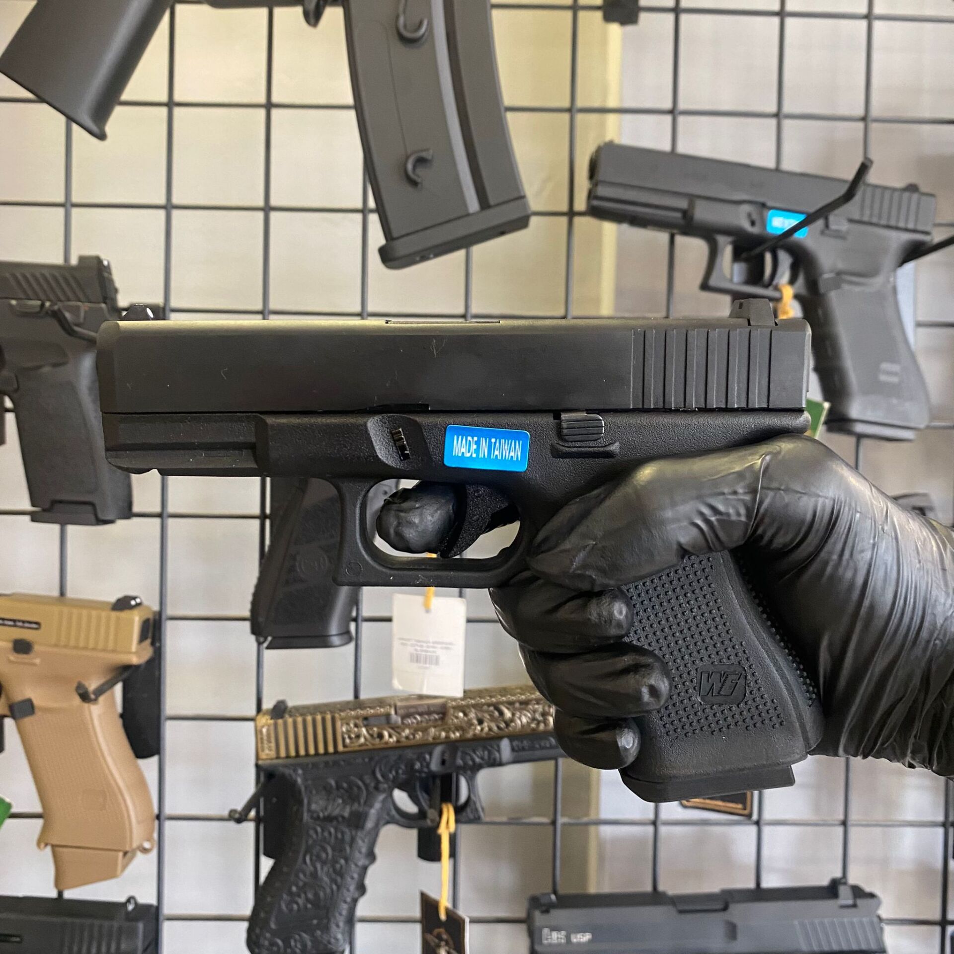 We Glock 19 Gen5 Siyah Blowback Airsoft Tabanca